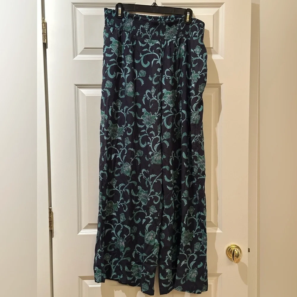 SUNDANCE women’s Himari Floral Pants - Picture 3 of 7